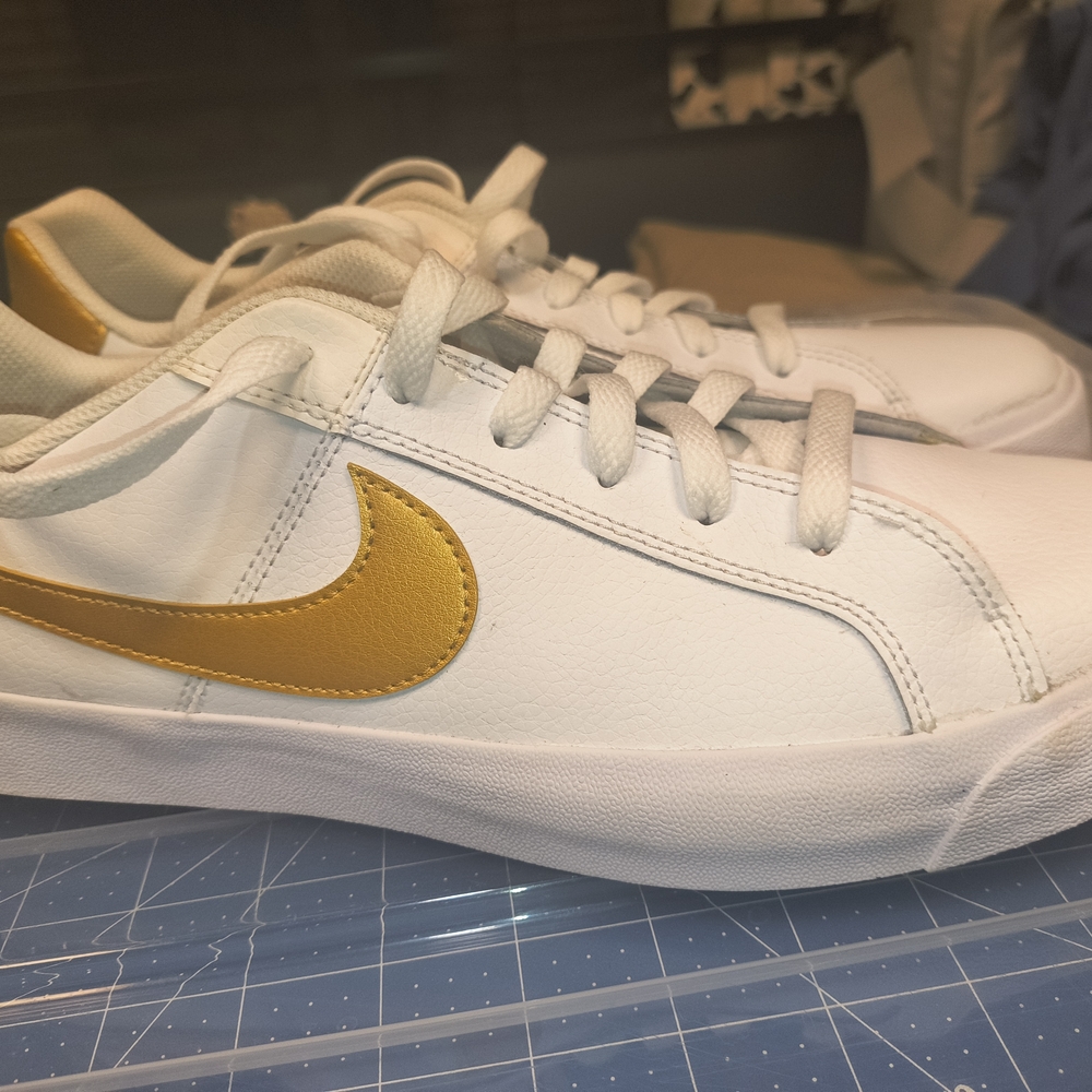 Nike White and Gold Sneakers